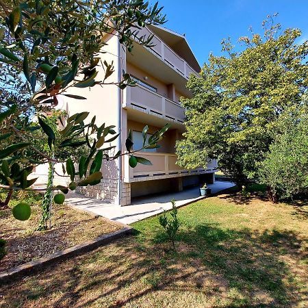 Apartman Anka Palit Dış mekan fotoğraf