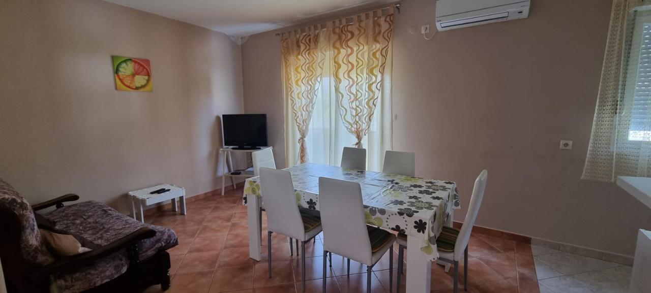 Apartman Anka Palit Dış mekan fotoğraf